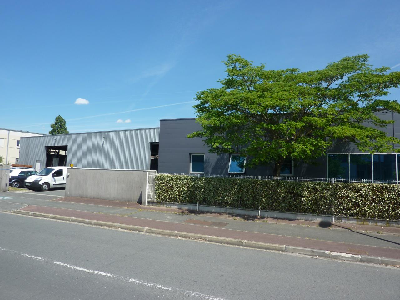 Local d'activité Villenave-d'Ornon 3423m² Vente local d'activité Villenave-d'Ornon Gironde OVACT2534394 0